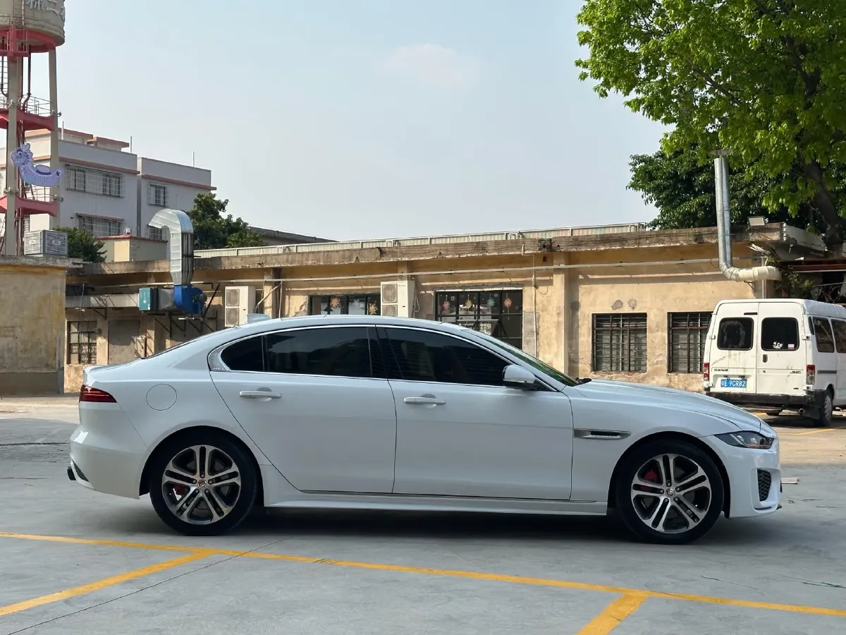 2021 Jaguar XEL 2.0T 250HP L4 8AT,autocango,china used car exporter,china ev exporter,chinese used car exporter,chinese used ev exporter