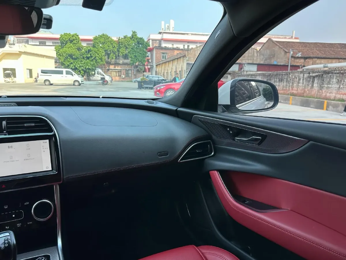 2021 Jaguar XEL 2.0T 250HP L4 8AT,autocango,china used car exporter,china ev exporter,chinese used car exporter,chinese used ev exporter