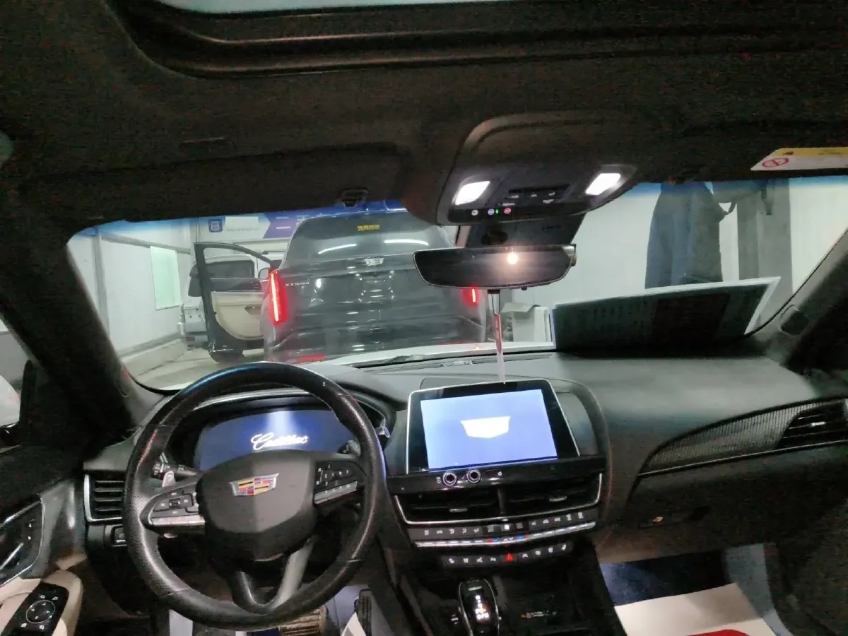 2022 Cadillac CT5 2.0T 237HP L4 10AT,autocango,china used car exporter,china ev exporter,chinese used car exporter,chinese used ev exporter