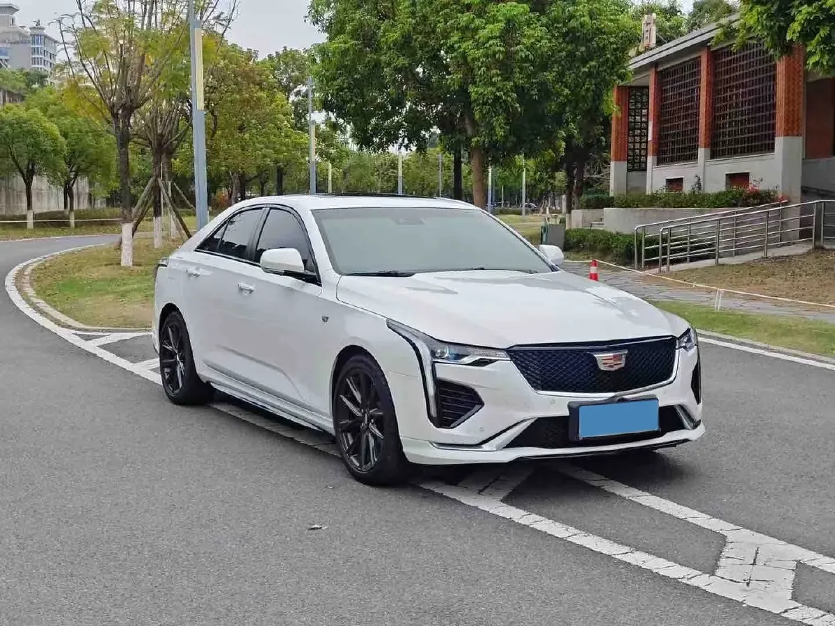 2022 Cadillac CT4 2.0T 237HP L4 8AT,autocango,china used car exporter,china ev exporter,chinese used car exporter,chinese used ev exporter