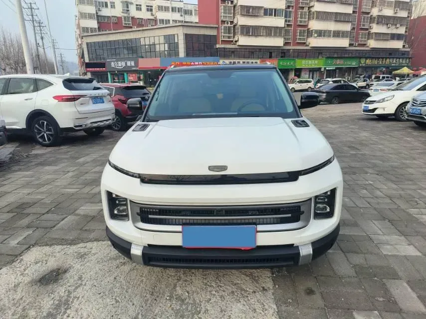 2023 Geely ICON 1.5T 181HP L4 7DCT,autocango,china used car exporter,china ev exporter,chinese used car exporter,chinese used ev exporter