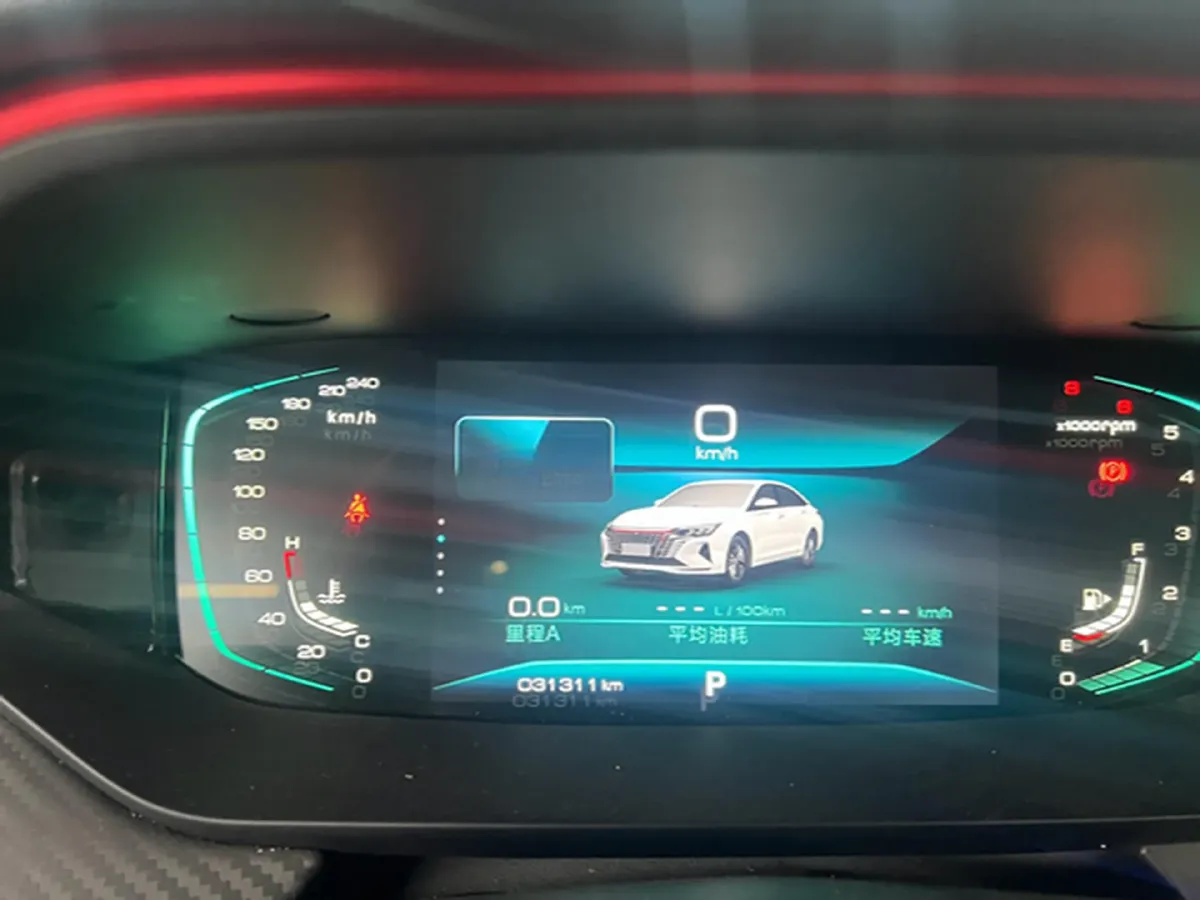 2021 DongFeng Aeolus YiXuan MAX 1.5T 190HP L4 7DCT,autocango,china used car exporter,china ev exporter,chinese used car exporter,chinese used ev exporter