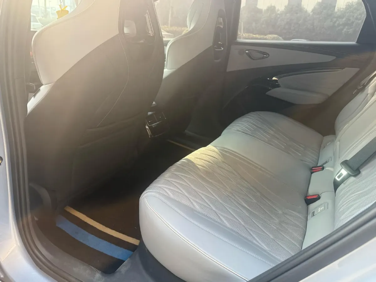 2022 MAXUS DaJia 5 BEV 70KWH,autocango,china used car exporter,china ev exporter,chinese used car exporter,chinese used ev exporter