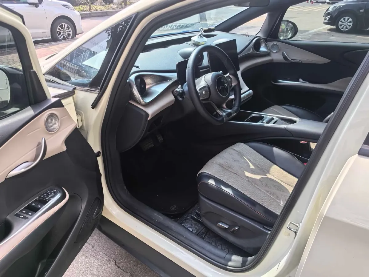 2023 BYD Dolphin BEV 44.928KWH,autocango,china used car exporter,china ev exporter,chinese used car exporter,chinese used ev exporter