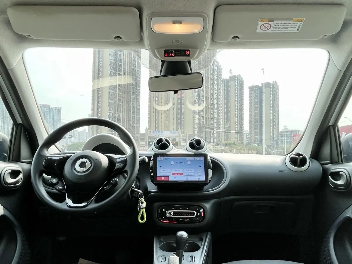 2018 Smart smart forfour 1.0L 71HP L3 6DCT,autocango,china used car exporter,china ev exporter,chinese used car exporter,chinese used ev exporter