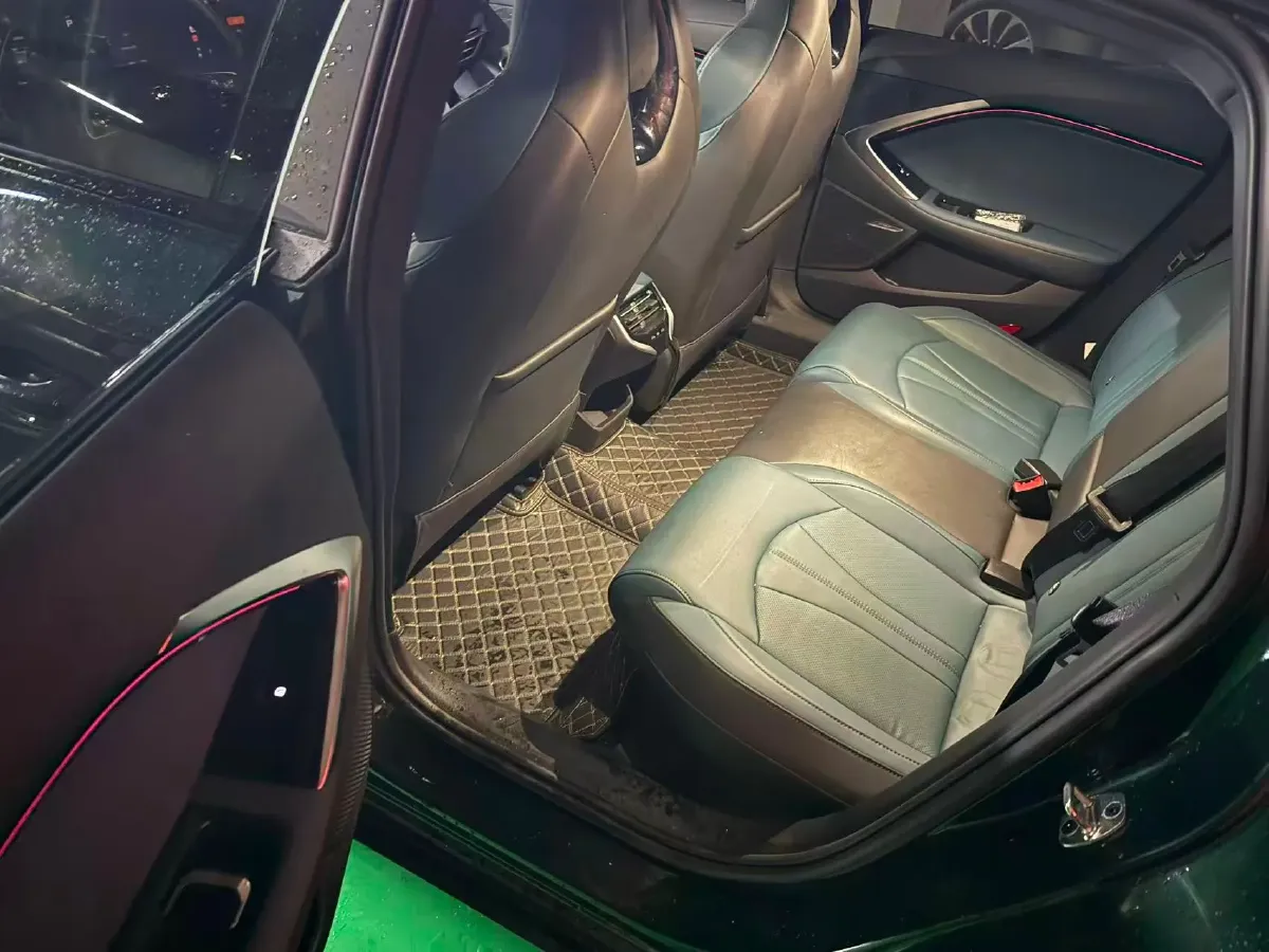 2023 MG 7 2.0T 261HP L4 9AT,autocango,china used car exporter,china ev exporter,chinese used car exporter,chinese used ev exporter