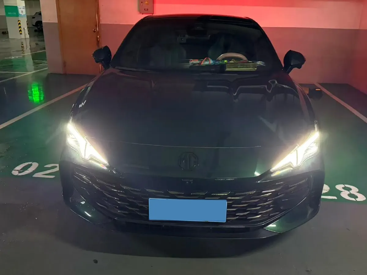 2023 MG 7 2.0T 261HP L4 9AT,autocango,china used car exporter,china ev exporter,chinese used car exporter,chinese used ev exporter