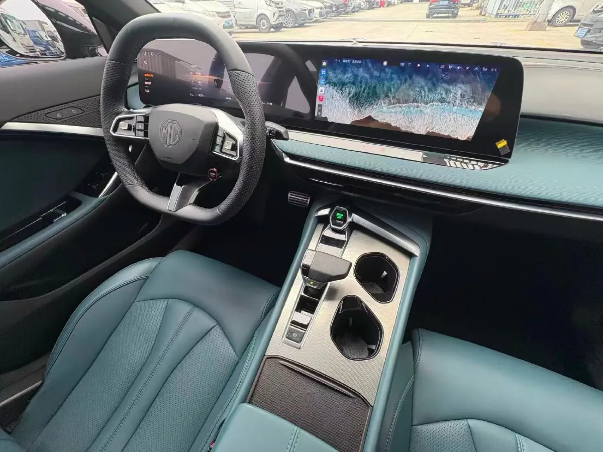 2023 MG 7 2.0T 261HP L4 9AT,autocango,china used car exporter,china ev exporter,chinese used car exporter,chinese used ev exporter