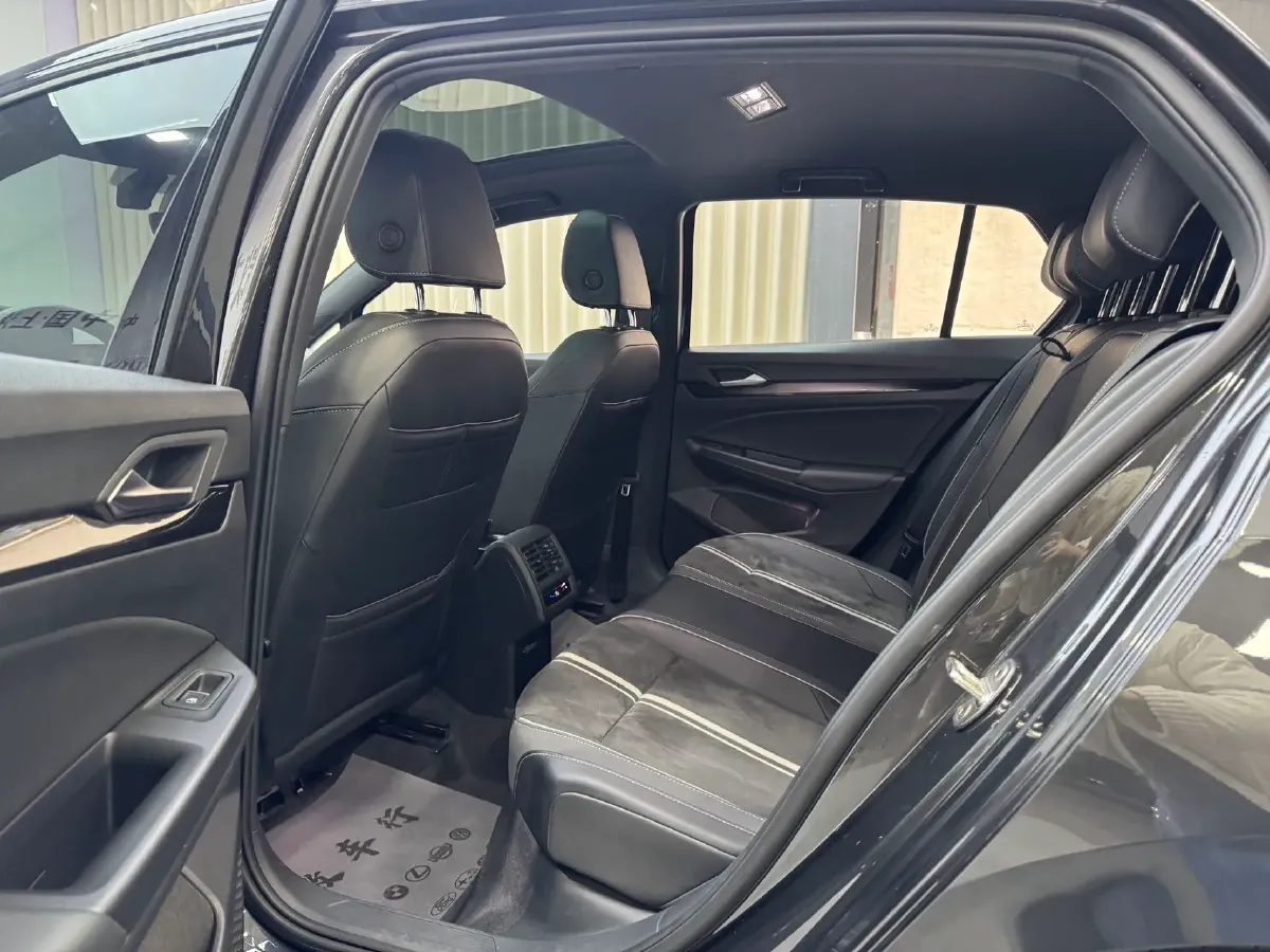 2021 Volkswagen Golf 1.4T 150HP L4 7DCT,autocango,china used car exporter,china ev exporter,chinese used car exporter,chinese used ev exporter