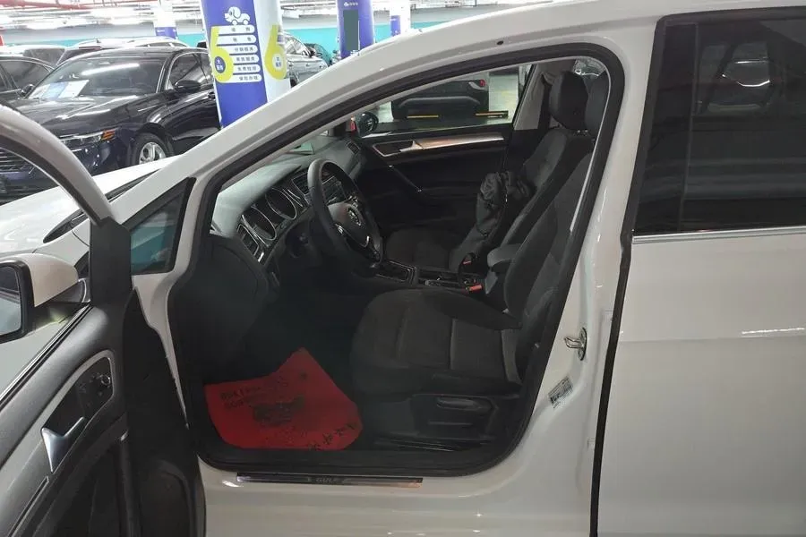 2020 Volkswagen Golf 1.4T 150HP L4 7DCT,autocango,china used car exporter,china ev exporter,chinese used car exporter,chinese used ev exporter