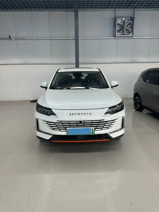 2023 MAXUS XinTu V80 2.0T 139HP L4 6AMT,autocango,china used car exporter,china ev exporter,chinese used car exporter,chinese used ev exporter