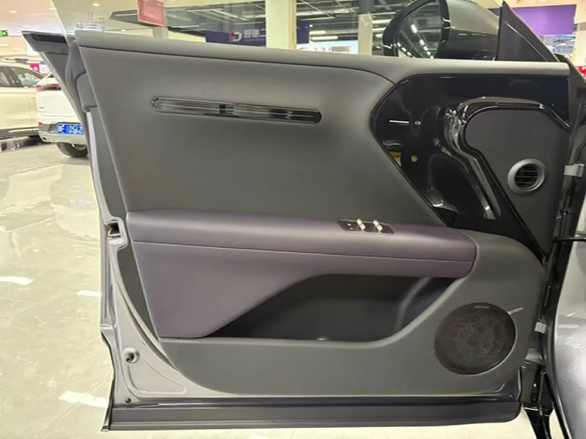 2026 Avatr 07 BEV,autocango,china used car exporter,china ev exporter,chinese used car exporter,chinese used ev exporter