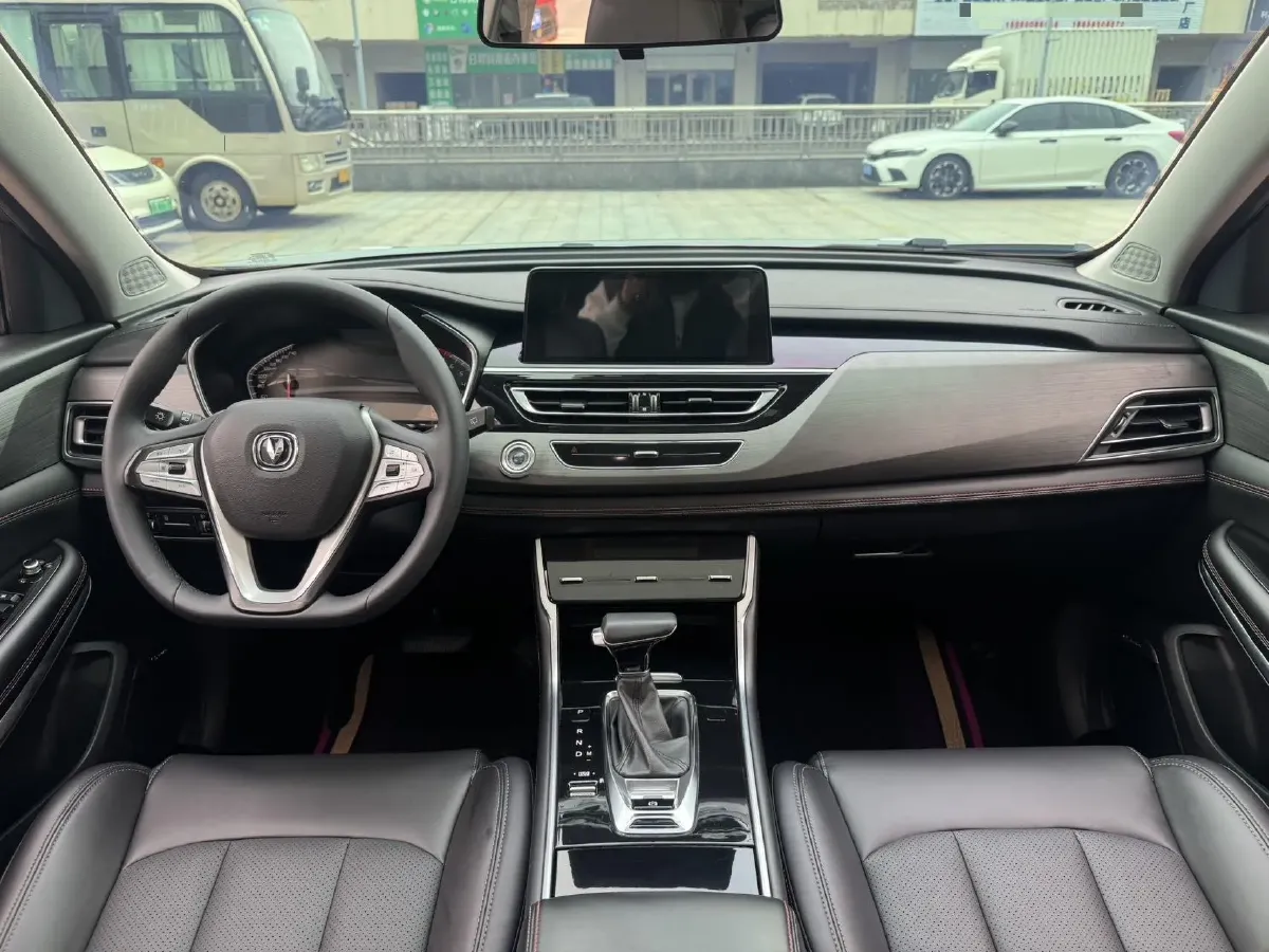 2021 ChangAn CS75 1.5T 178HP L4 7DCT,autocango,china used car exporter,china ev exporter,chinese used car exporter,chinese used ev exporter