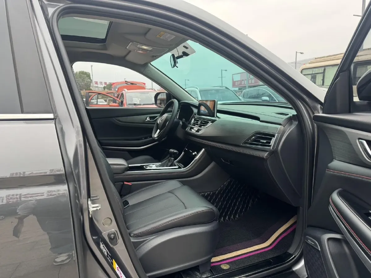 2021 ChangAn CS75 1.5T 178HP L4 7DCT,autocango,china used car exporter,china ev exporter,chinese used car exporter,chinese used ev exporter