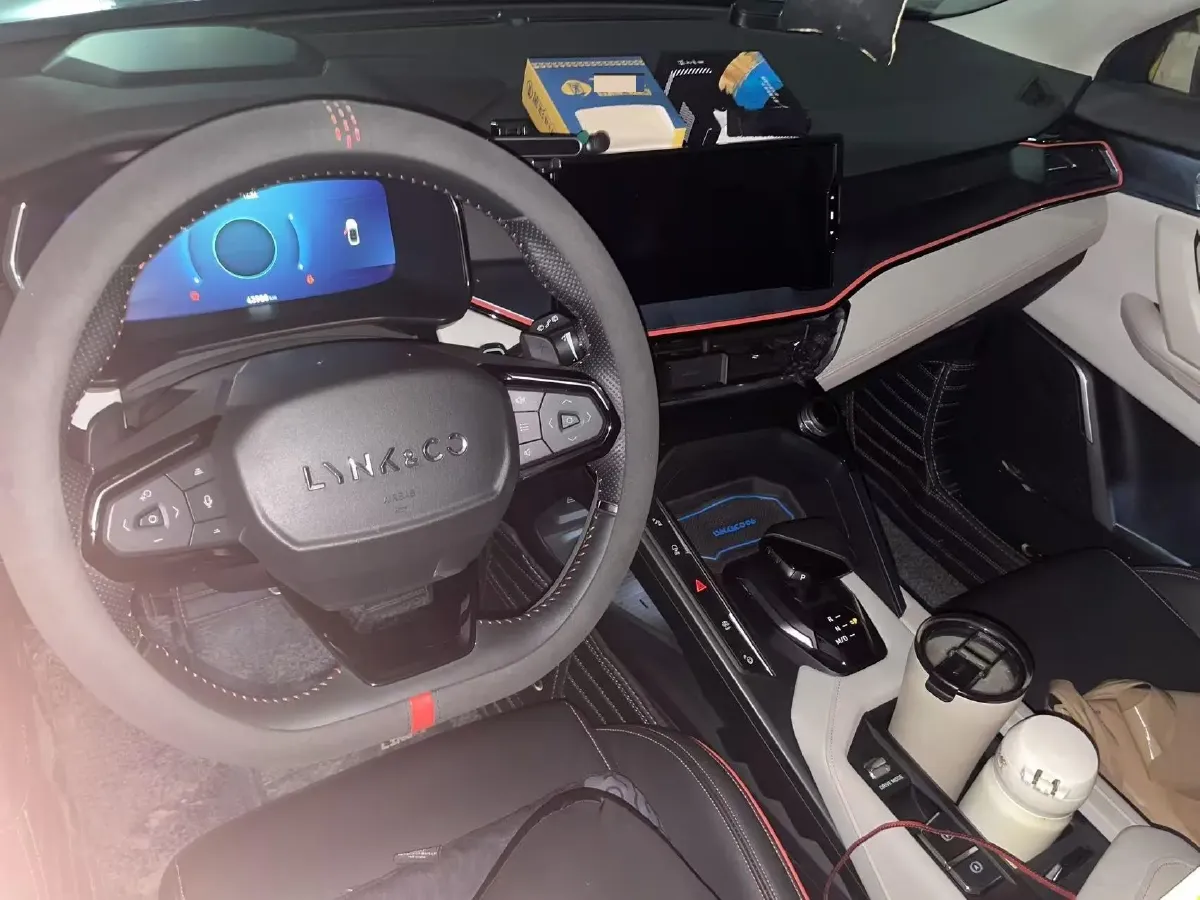 2020 LYNK&CO 06 1.5T 177HP L3 7DCT,autocango,china used car exporter,china ev exporter,chinese used car exporter,chinese used ev exporter