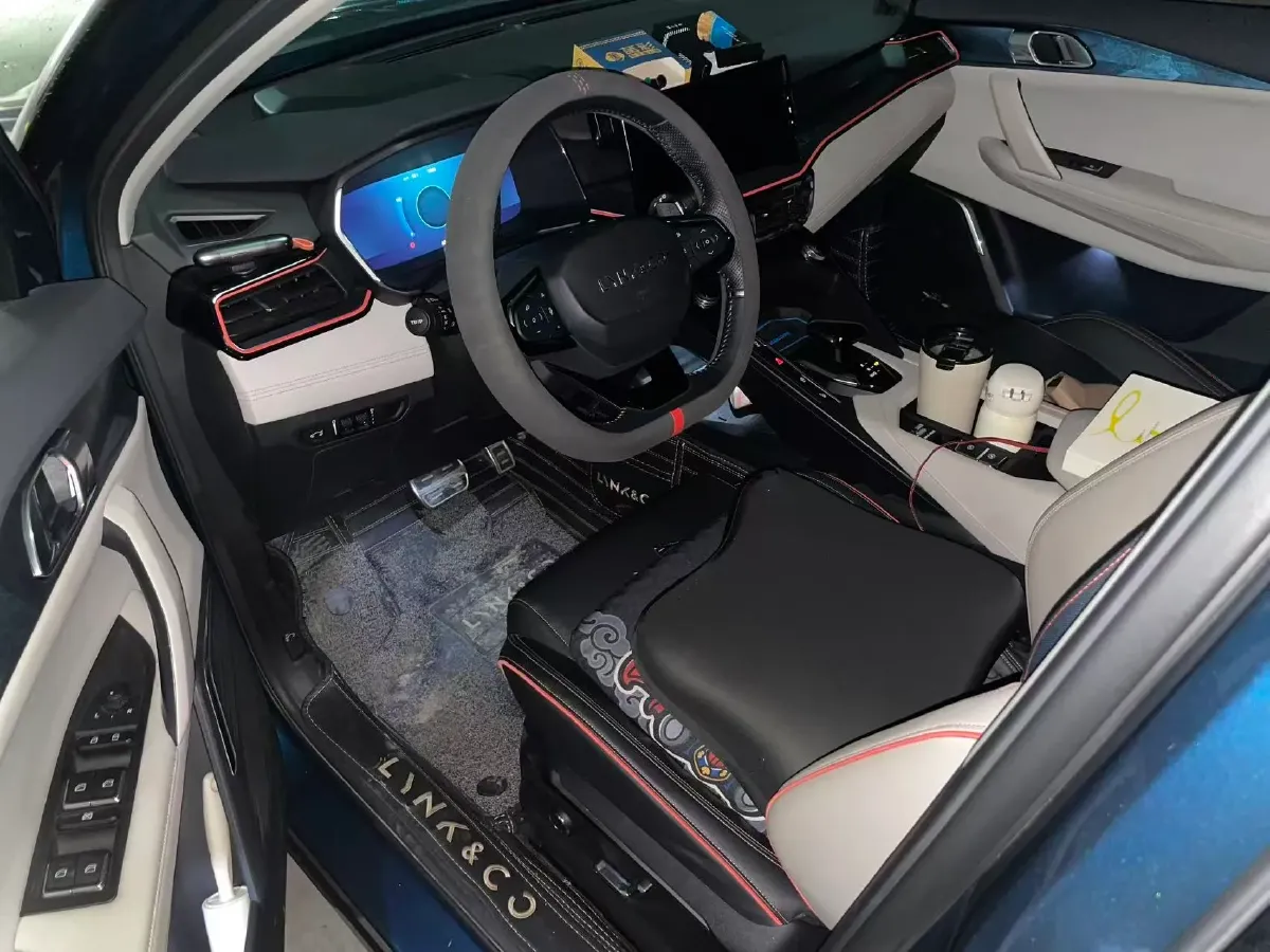 2020 LYNK&CO 06 1.5T 177HP L3 7DCT,autocango,china used car exporter,china ev exporter,chinese used car exporter,chinese used ev exporter