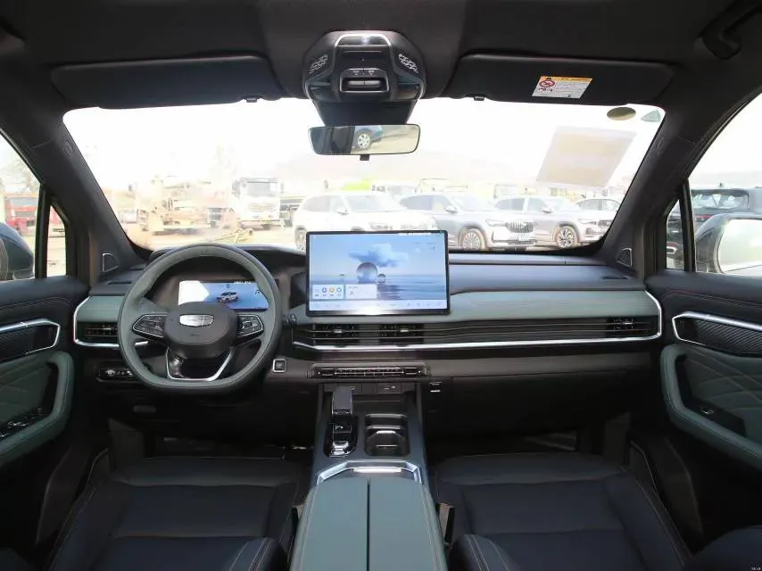 2024 Geely Okavango L 2.0T 218HP L4 7DCT,autocango,china used car exporter,china ev exporter,chinese used car exporter,chinese used ev exporter