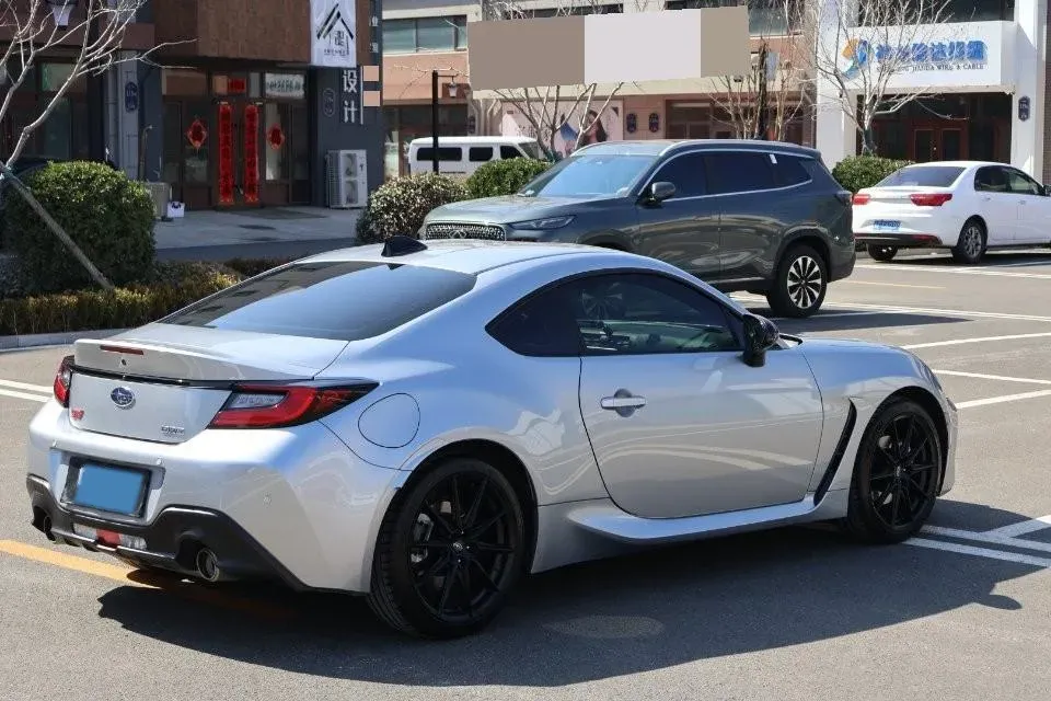 2024 Subaru Outback 2.5L 169HP H4 CVT,autocango,china used car exporter,china ev exporter,chinese used car exporter,chinese used ev exporter