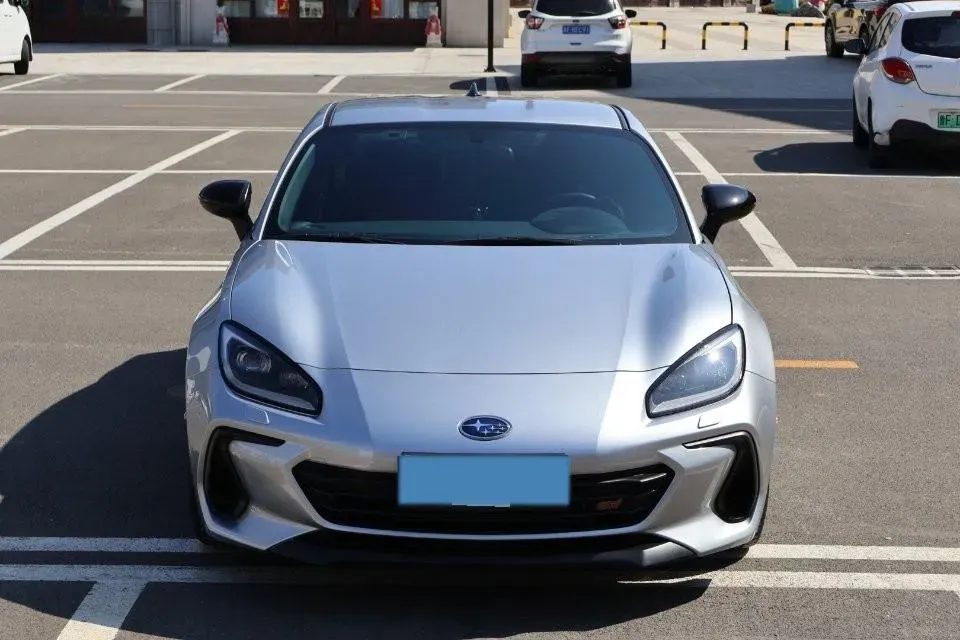 2024 Subaru Outback 2.5L 169HP H4 CVT,autocango,china used car exporter,china ev exporter,chinese used car exporter,chinese used ev exporter