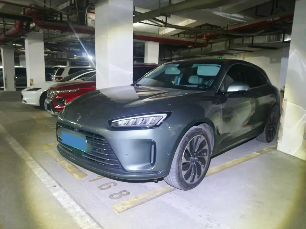 2022 Isuzu Mu-X 2.0T 220HP L4 8AT,autocango,china used car exporter,china ev exporter,chinese used car exporter,chinese used ev exporter