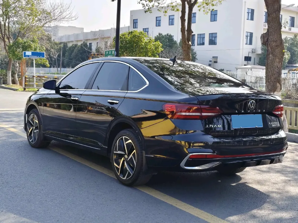 2024 Volkswagen Lavida 1.5T 160HP L4 7DCT,autocango,china used car exporter,china ev exporter,chinese used car exporter,chinese used ev exporter