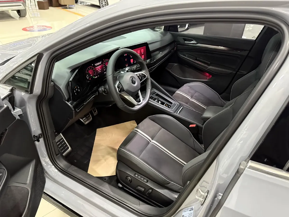 2023 Volkswagen Golf 1.4T 150HP L4 7DCT,autocango,china used car exporter,china ev exporter,chinese used car exporter,chinese used ev exporter