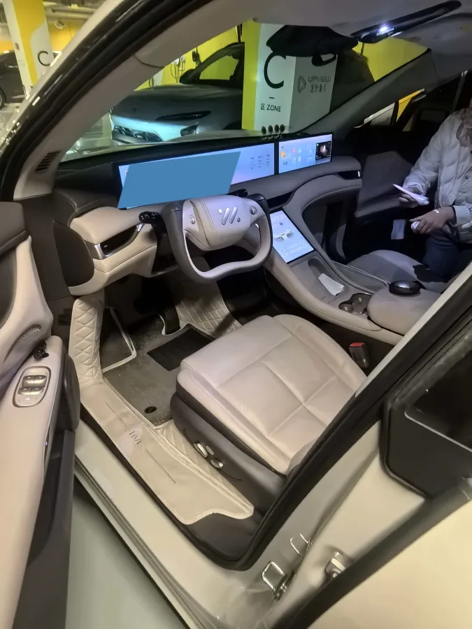 2025 IM LS6 BEV 83KWH,autocango,china used car exporter,china ev exporter,chinese used car exporter,chinese used ev exporter