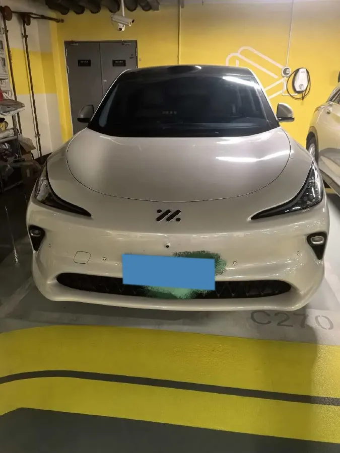 2025 IM LS6 BEV 83KWH,autocango,china used car exporter,china ev exporter,chinese used car exporter,chinese used ev exporter