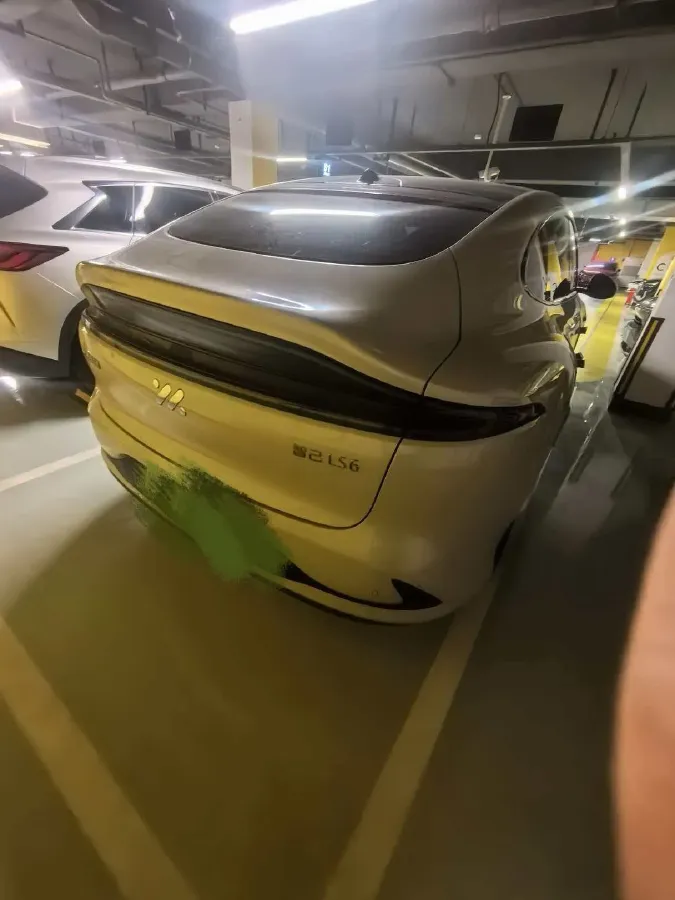 2025 IM LS6 BEV 83KWH,autocango,china used car exporter,china ev exporter,chinese used car exporter,chinese used ev exporter