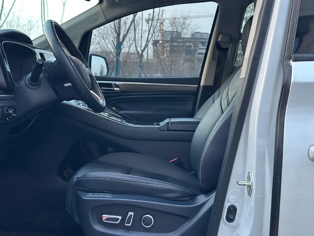 2023 GAC Trumpchi M8 2.0T 252HP L4 8AT,autocango,china used car exporter,china ev exporter,chinese used car exporter,chinese used ev exporter