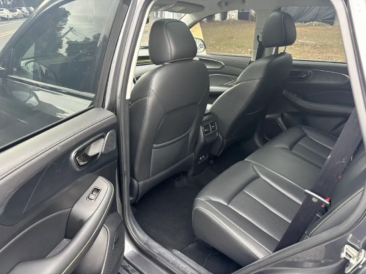 2021 Roewe RX5 1.5T 181HP L4 7DCT,autocango,china used car exporter,china ev exporter,chinese used car exporter,chinese used ev exporter