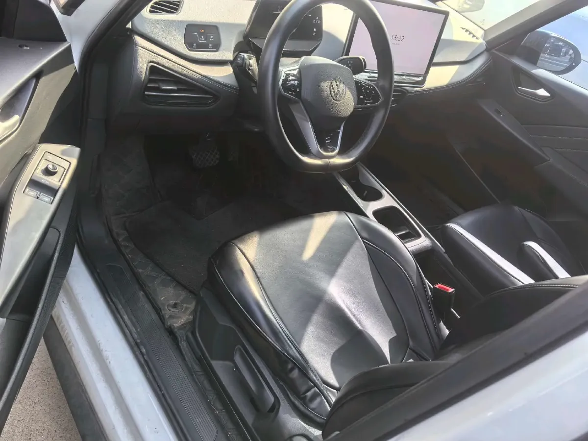 2025 MAXUS XinTu V80 2.0T 147HP L4 6AMT,autocango,china used car exporter,china ev exporter,chinese used car exporter,chinese used ev exporter