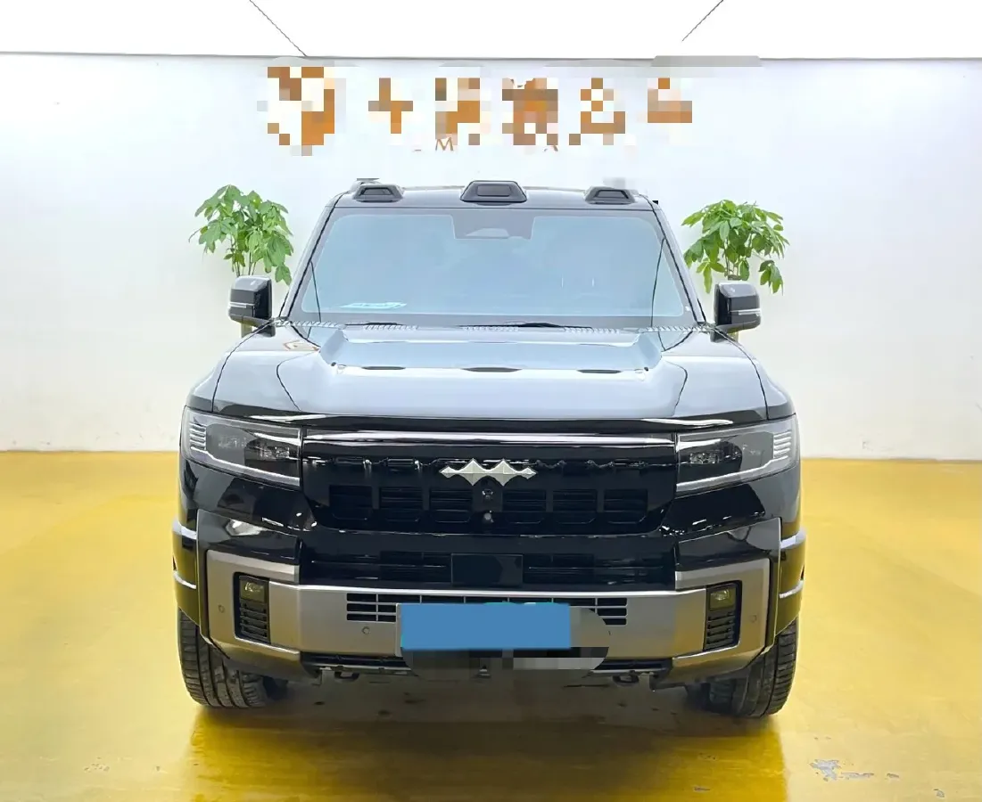 2025 FangChengBao Bao 8 2.0T 245HP L4 E-CVT PHEV 36.8KWH,autocango,china used car exporter,china ev exporter,chinese used car exporter,chinese used ev exporter