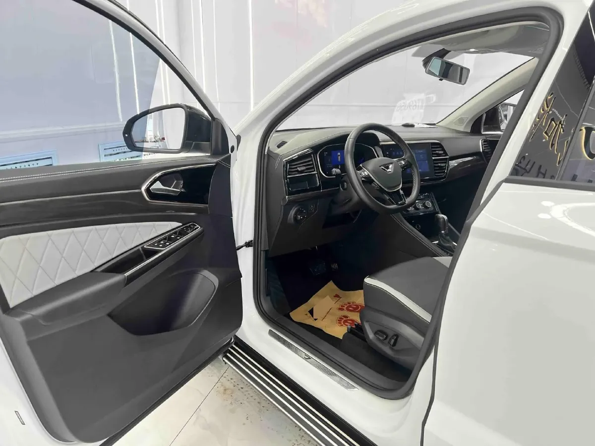 2023 Jetta VS7 1.4T 150HP L4 6AT,autocango,china used car exporter,china ev exporter,chinese used car exporter,chinese used ev exporter