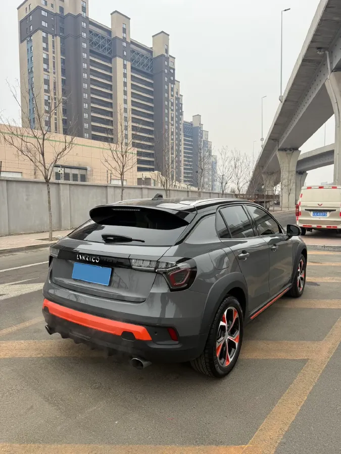 2018 Toyota C-HR 2.0L 171HP L4 CVT,autocango,china used car exporter,china ev exporter,chinese used car exporter,chinese used ev exporter