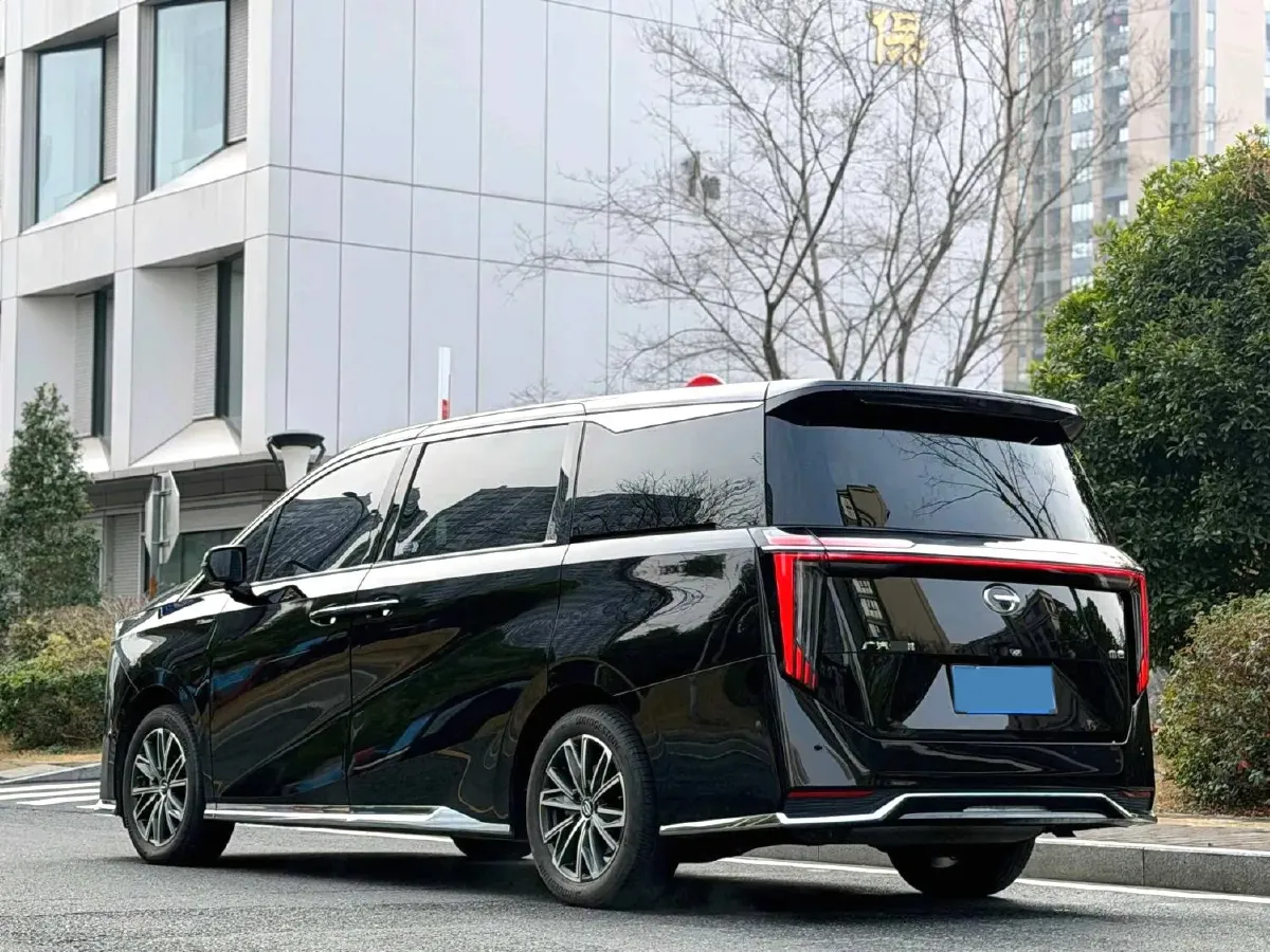 2024 GAC Trumpchi M8 2.0T 252HP L4 8AT,autocango,china used car exporter,china ev exporter,chinese used car exporter,chinese used ev exporter