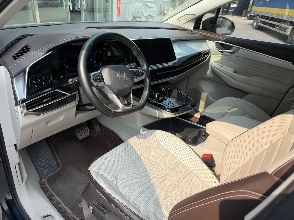 2021 Volkswagen Talagon 2.0T 220HP L4 7DCT,autocango,china used car exporter,china ev exporter,chinese used car exporter,chinese used ev exporter