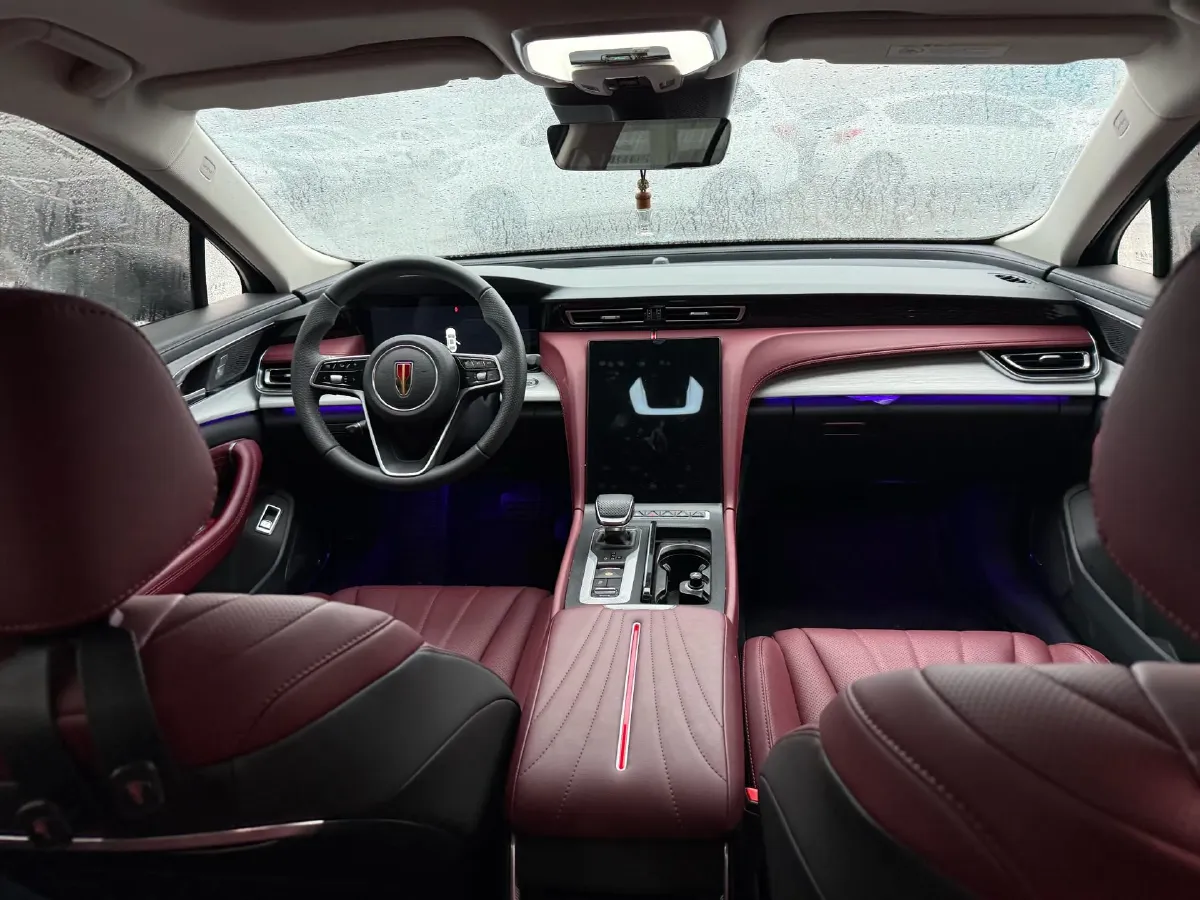 2025 HongQi H5 1.5T 169HP L4 1DHT Hybrid,autocango,china used car exporter,china ev exporter,chinese used car exporter,chinese used ev exporter