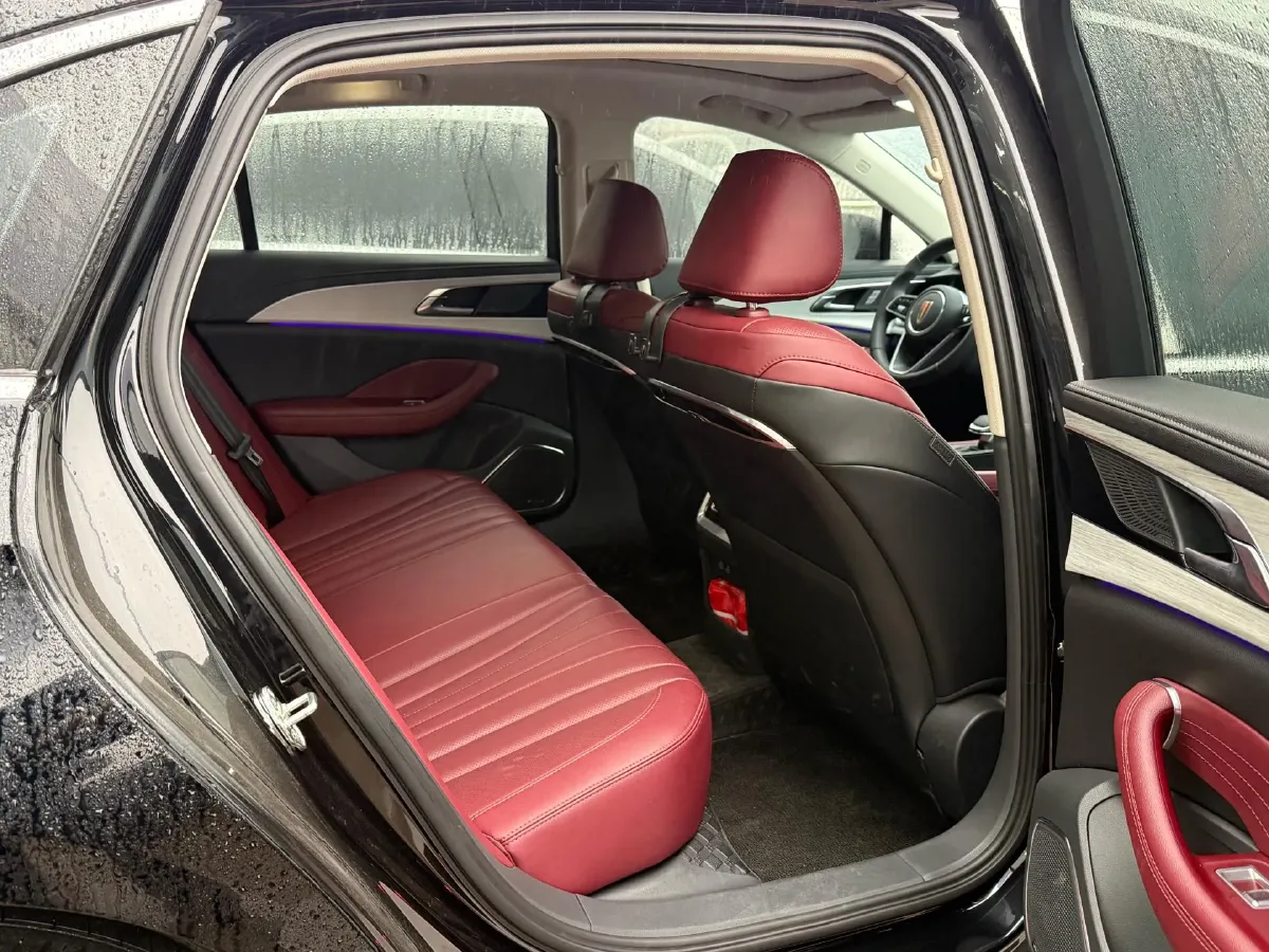 2025 HongQi H5 1.5T 169HP L4 1DHT Hybrid,autocango,china used car exporter,china ev exporter,chinese used car exporter,chinese used ev exporter