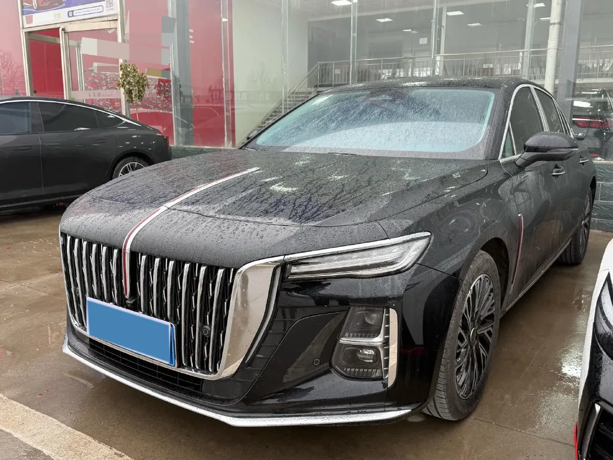 2025 HongQi H5 1.5T 169HP L4 1DHT Hybrid,autocango,china used car exporter,china ev exporter,chinese used car exporter,chinese used ev exporter