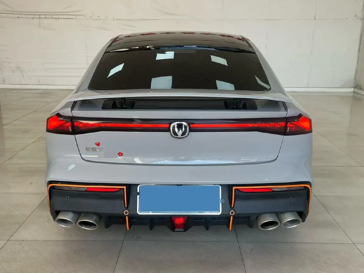 2025 ChangAn UNI-V 1.5T 192HP L4 7DCT,autocango,china used car exporter,china ev exporter,chinese used car exporter,chinese used ev exporter