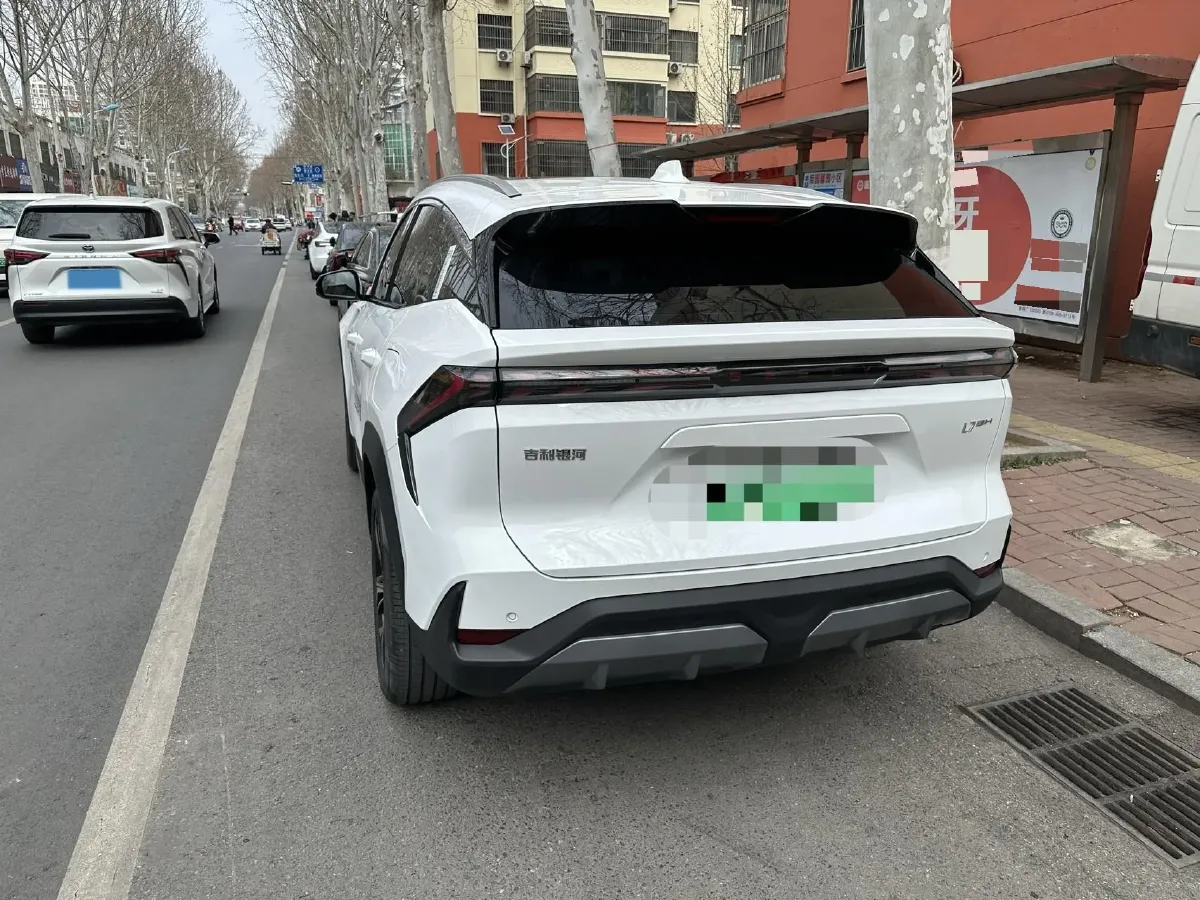 2025 Geely Galaxy L7 1.5L 112HP L4 1DHT PHEV 18.4KWH,autocango,china used car exporter,china ev exporter,chinese used car exporter,chinese used ev exporter
