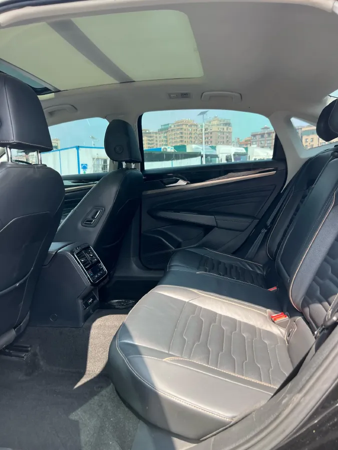 2019 Skoda Kodiak 2.0T 186HP L4 7DCT,autocango,china used car exporter,china ev exporter,chinese used car exporter,chinese used ev exporter