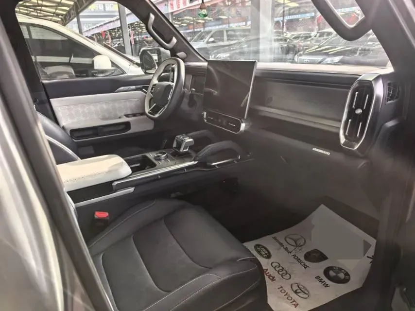 2024 Jetour ShanHai TravellerC-DM 1.5T 156HP L4 3DHT PHEV 43.24KWH,autocango,china used car exporter,china ev exporter,chinese used car exporter,chinese used ev exporter