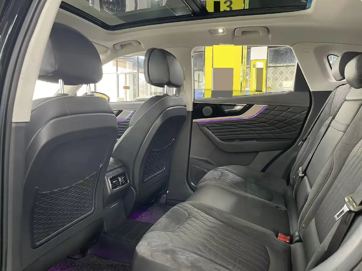 2022 HongQi HS5 2.0T 224HP L4 6AT,autocango,china used car exporter,china ev exporter,chinese used car exporter,chinese used ev exporter