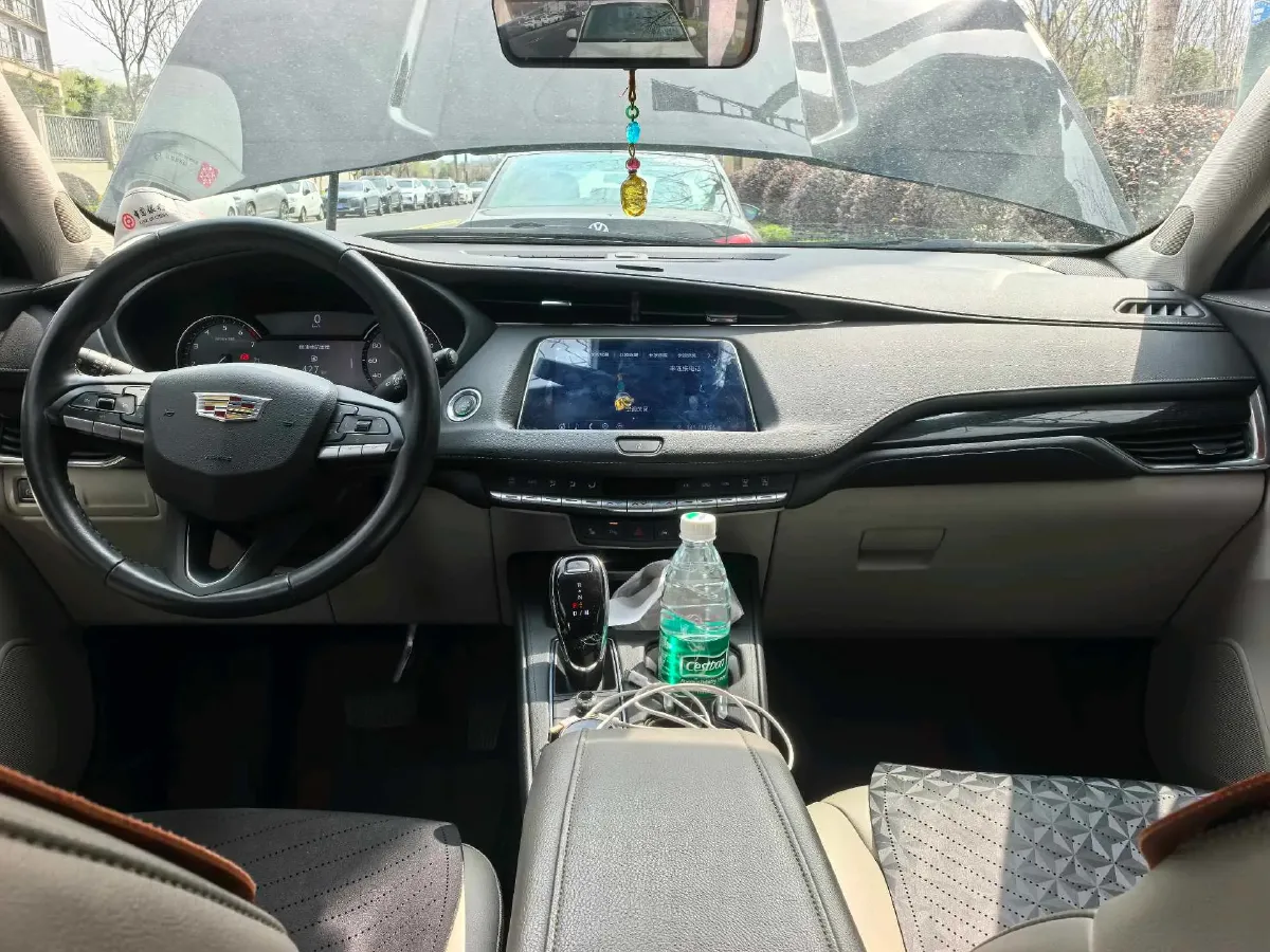 2023 Cadillac XT4 2.0T 237HP L4 9AT,autocango,china used car exporter,china ev exporter,chinese used car exporter,chinese used ev exporter