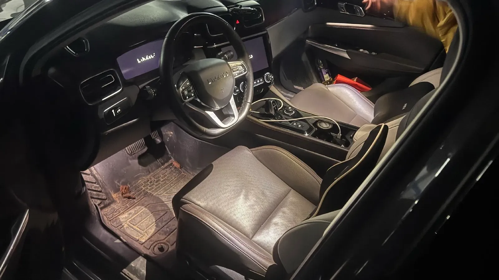 2021 LYNK&CO 02 2.0T 190HP L4 6AT,autocango,china used car exporter,china ev exporter,chinese used car exporter,chinese used ev exporter