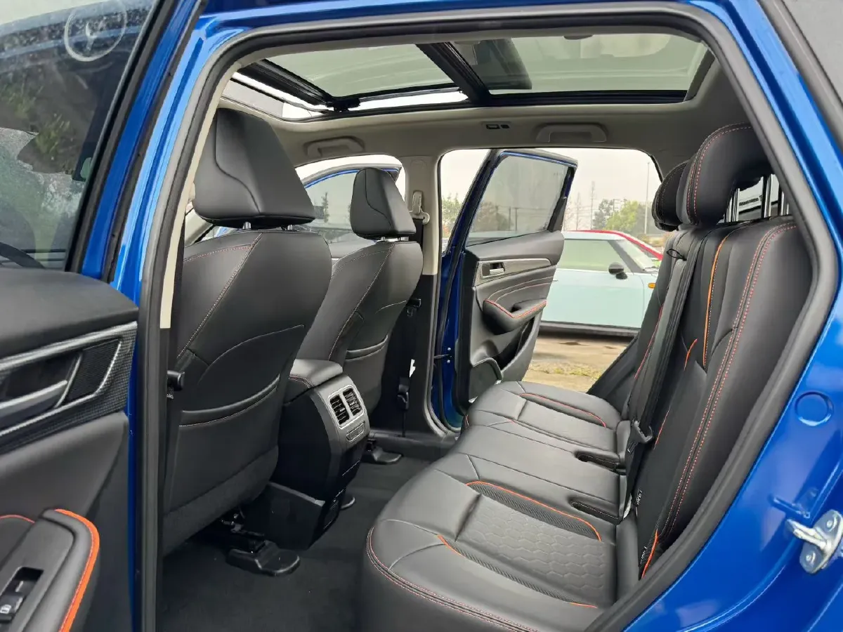 2021 Haval F7 1.5T 169HP L4 7DCT,autocango,china used car exporter,china ev exporter,chinese used car exporter,chinese used ev exporter