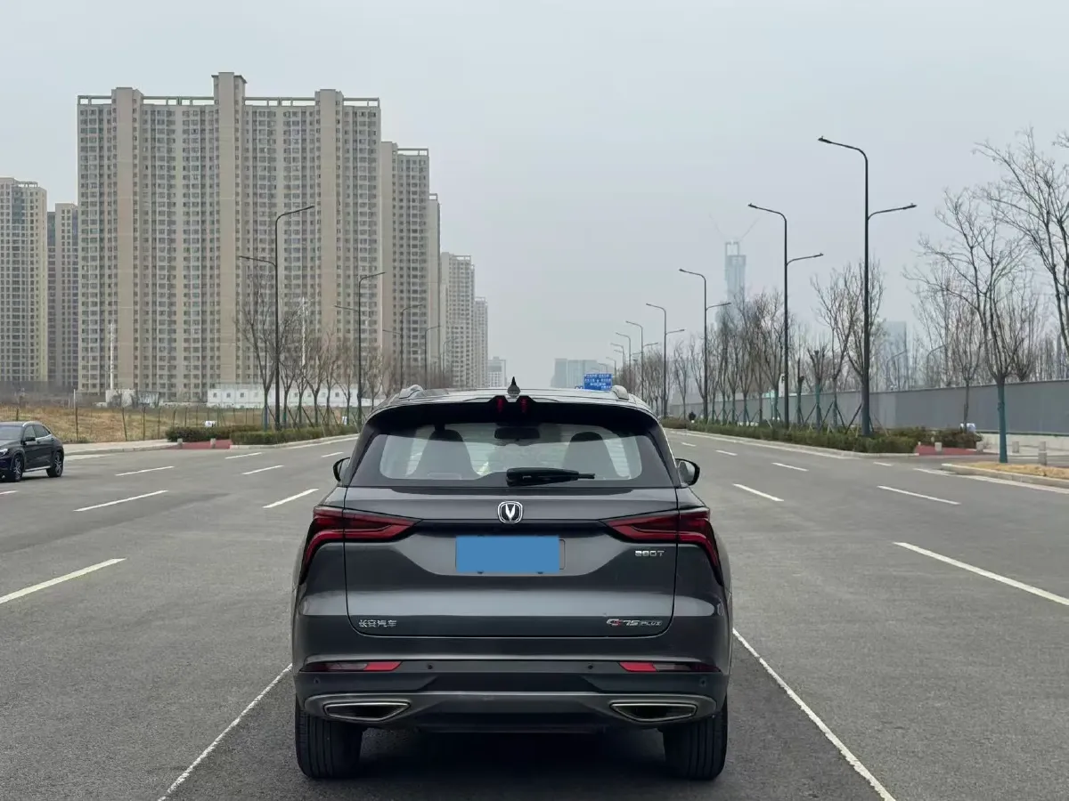 2022 ChangAn CS75 Plus 1.5T 178HP L4 6AT,autocango,china used car exporter,china ev exporter,chinese used car exporter,chinese used ev exporter