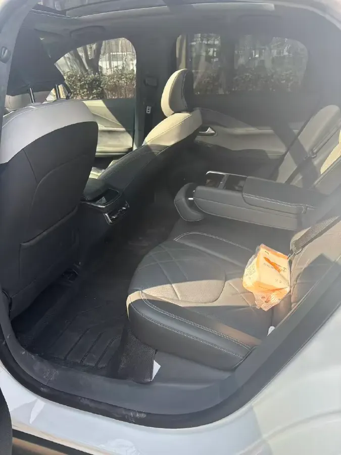 2025 ARCFOX αS6 BEV,autocango,china used car exporter,china ev exporter,chinese used car exporter,chinese used ev exporter